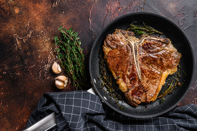 Do You Sear Steak in Oil or Butter? The Definitive Answer