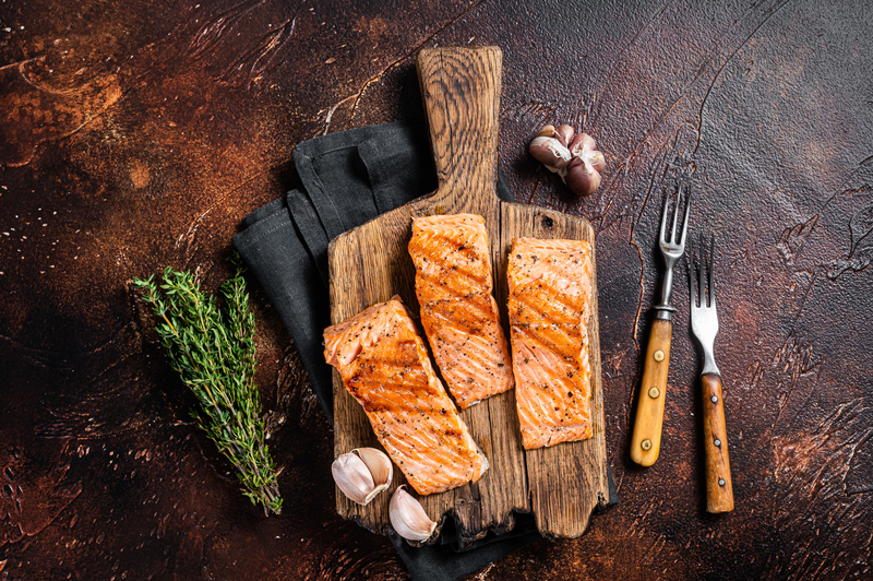 Is It Better to Pan or Bake Salmon? A Comprehensive Guide to Cooking Salmon